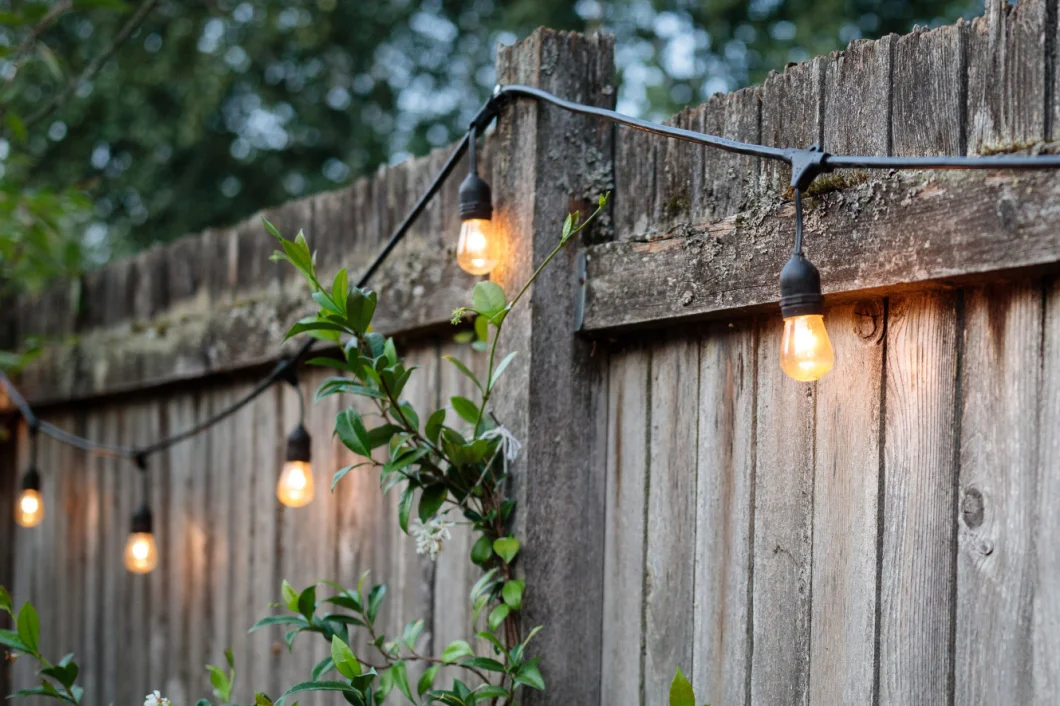 Retro Edison Bulb String Outdoor Garden Solar LED String Light